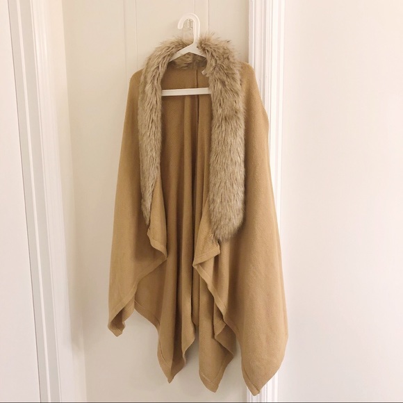 NY&C Faux Fur Poncho Cardigan - Picture 2 of 7